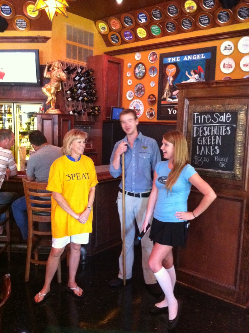 2010-08-14-06 Saucer Party.jpg